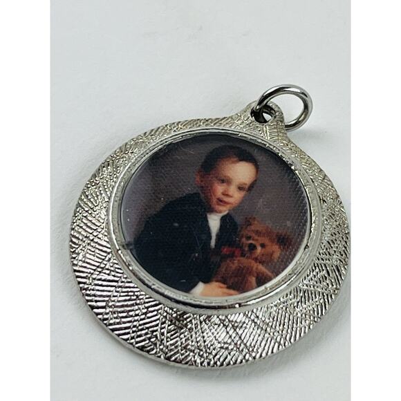 Photo Charm Pendant Silver Toned Picture Frame Vintage Boy w/ Bear 60s 80s Old - Picture 4 of 10